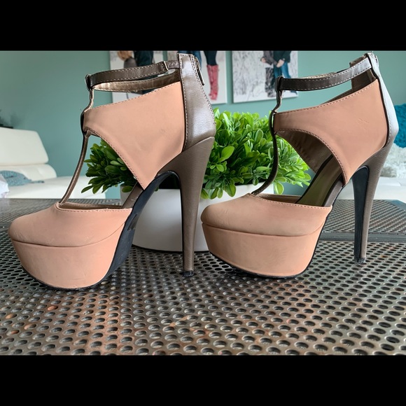 Qupid 5” Stilettos Size 6 - Picture 6 of 7